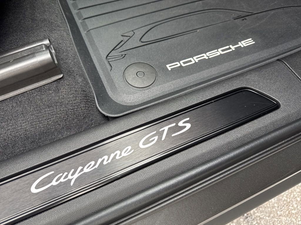 Used 2023 Porsche Cayenne GTS image 42