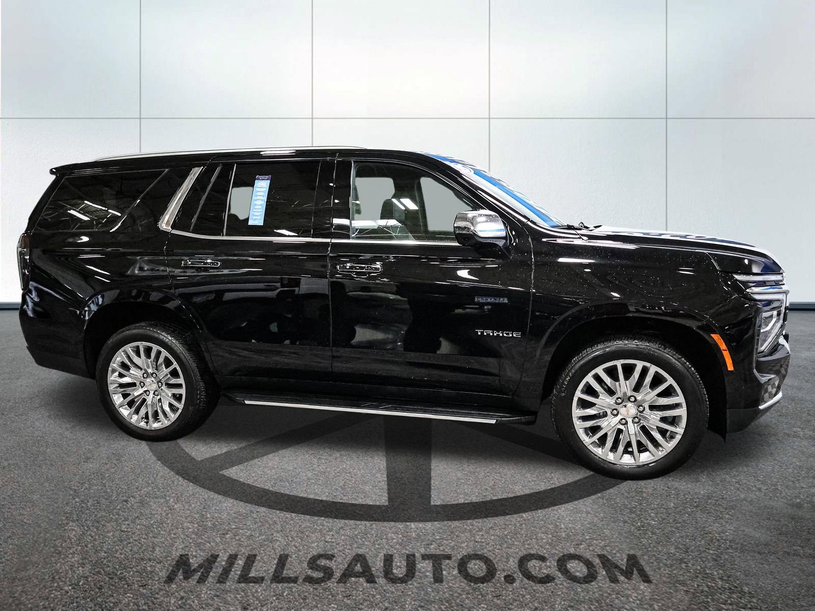 Used 2025 Chevrolet Tahoe Premier w/ Sun And Tow Package image 11