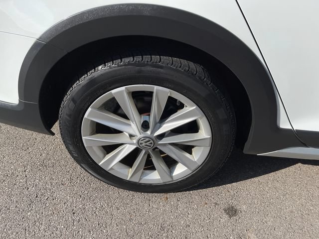 Used 2017 Volkswagen Golf Alltrack SE AWD/4WD image 41