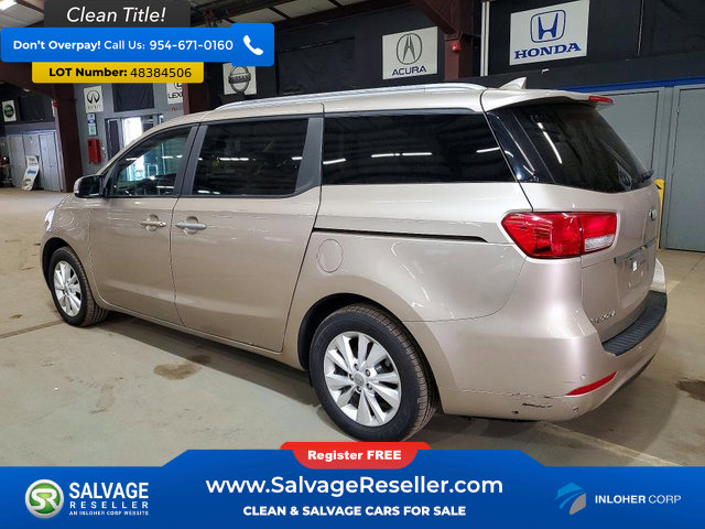 Used 2015 Kia Sedona LX image 3