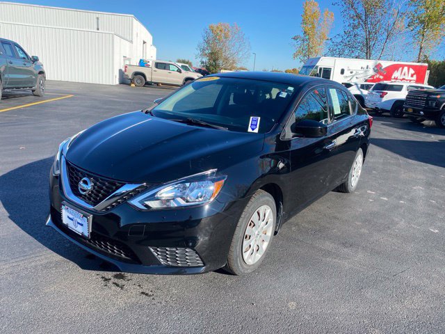 Used 2016 Nissan Sentra S FWD image 1