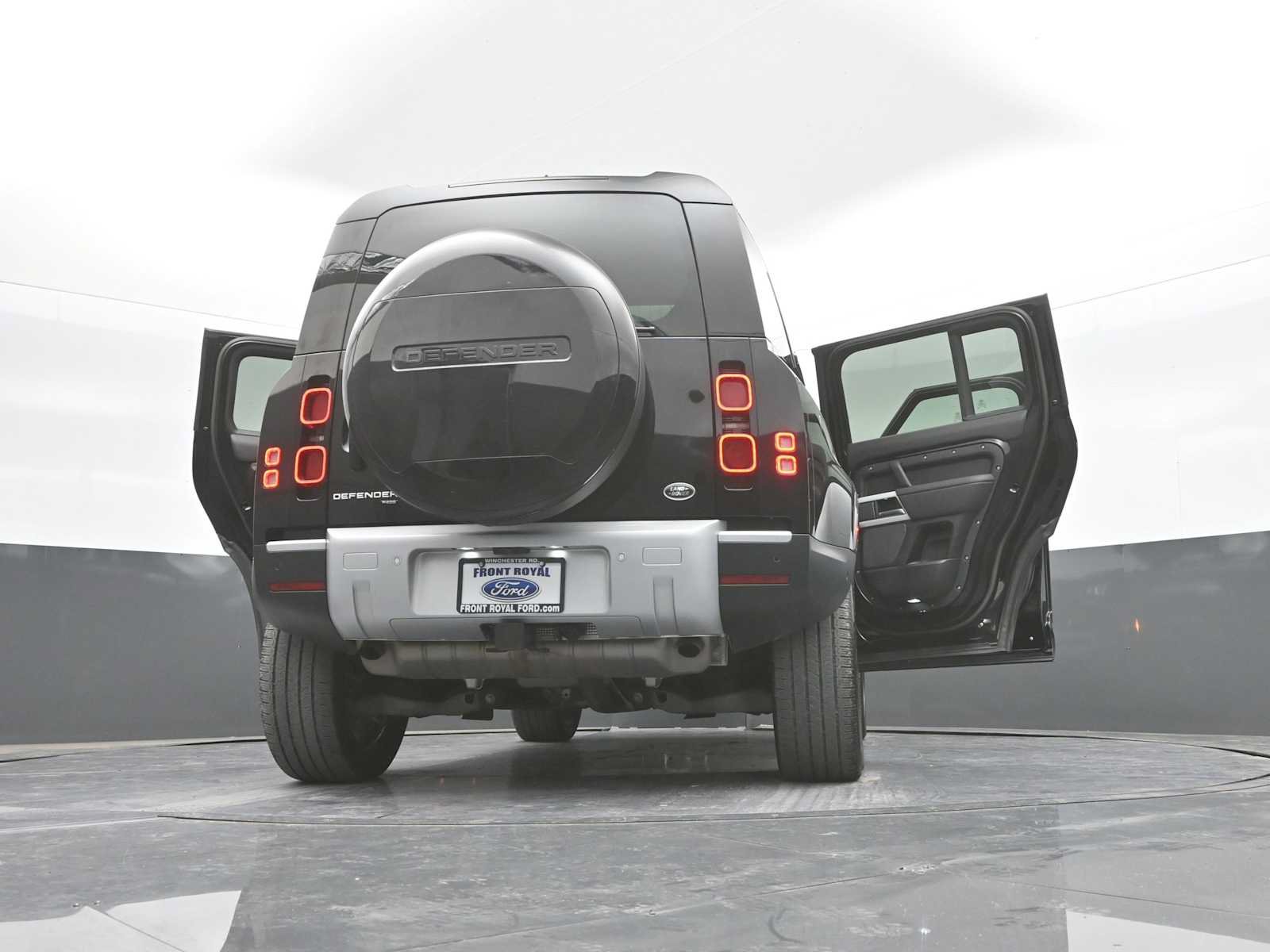Used 2023 Land Rover Defender 110 SE AWD/4WD image 49