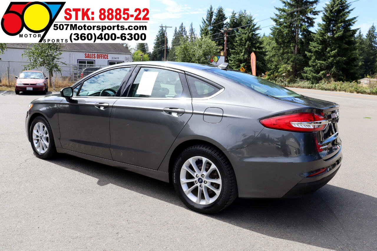 Used 2020 Ford Fusion SE image 5
