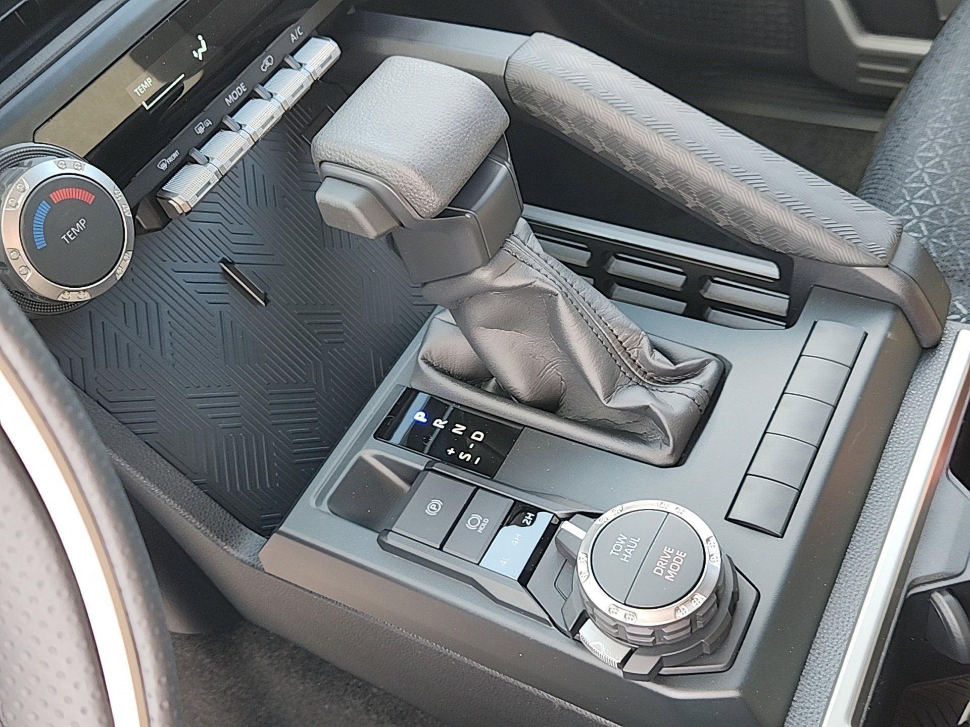 New 2025 Toyota 4Runner SR5 image 17