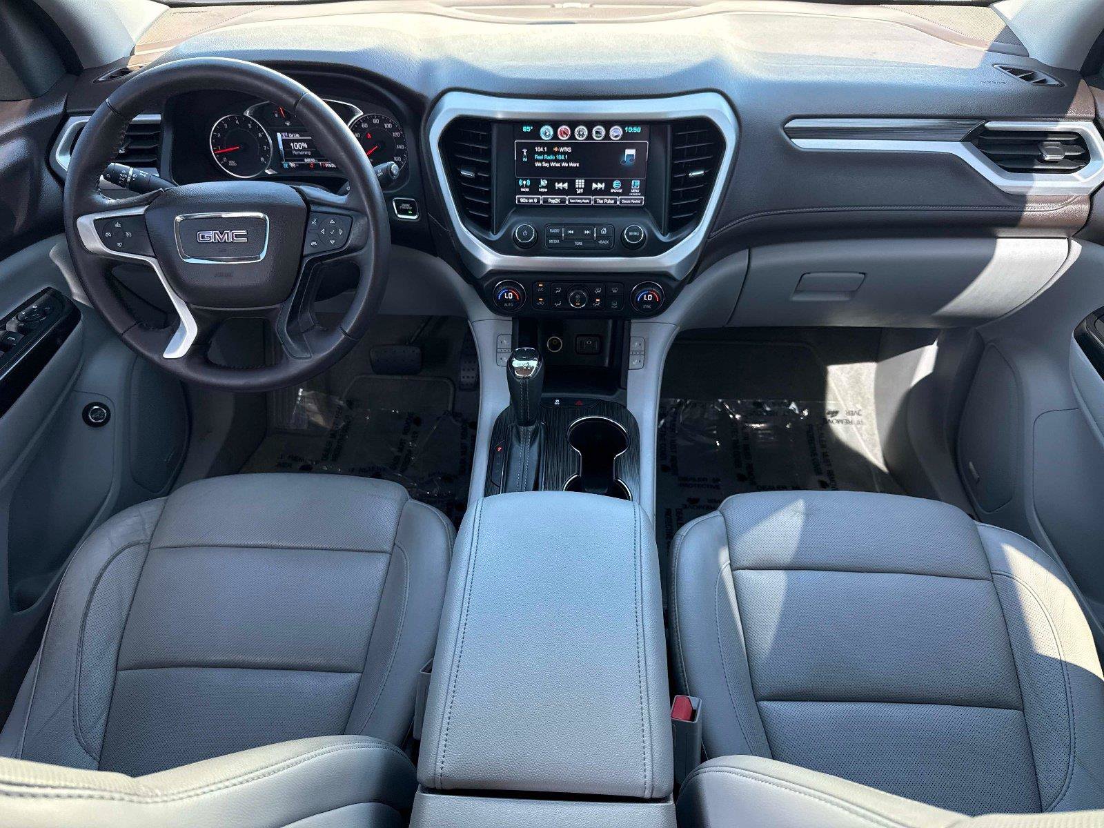 Used 2017 GMC Acadia SLT FWD image 18