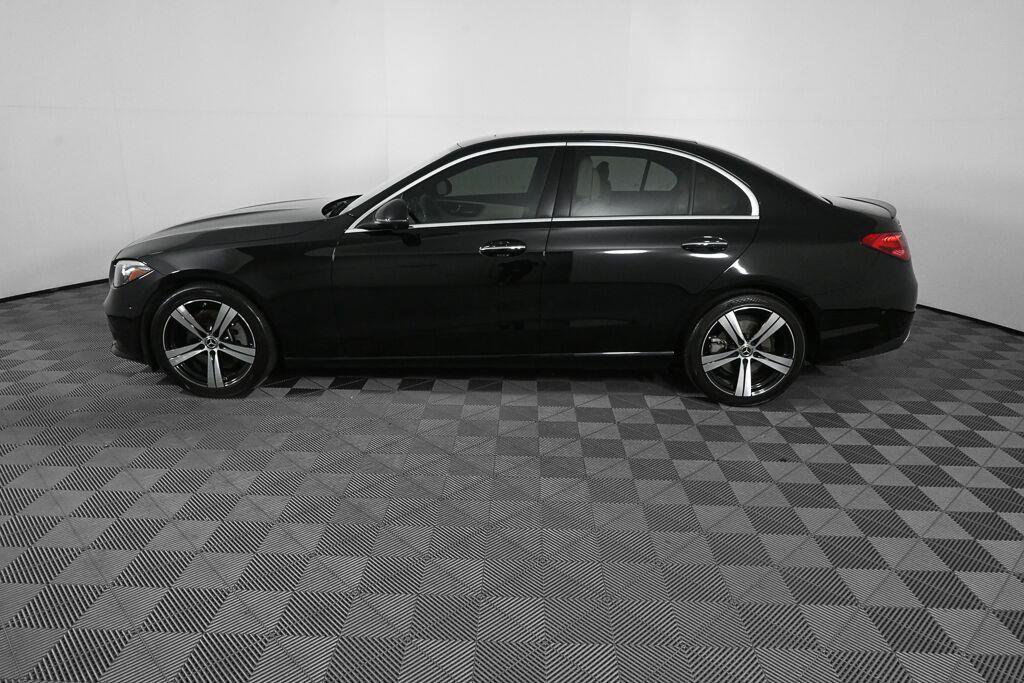 Used 2023 Mercedes-Benz C 300 Sedan image 3