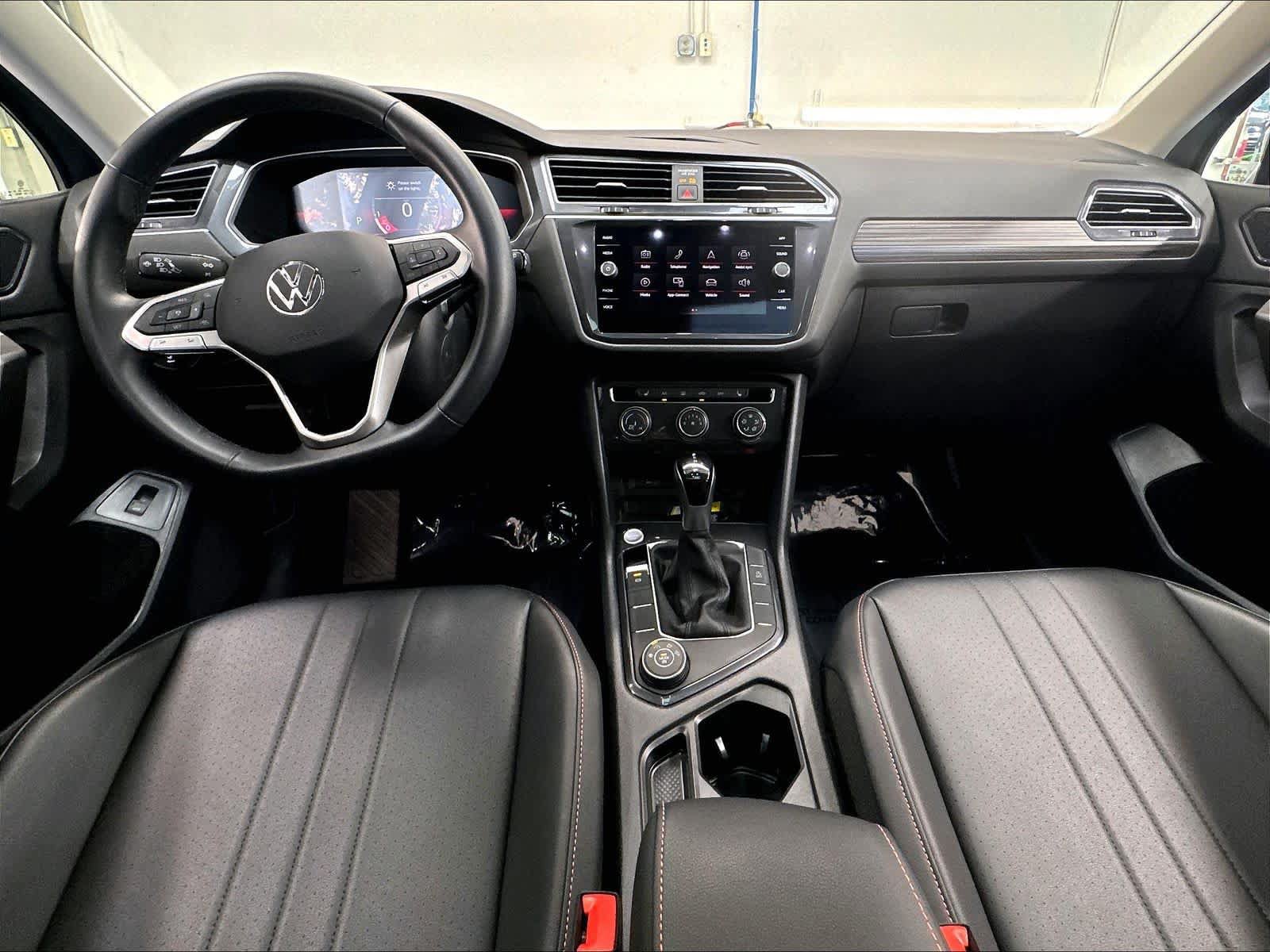 Used 2024 Volkswagen Tiguan Wolfsburg Edition AWD/4WD image 10
