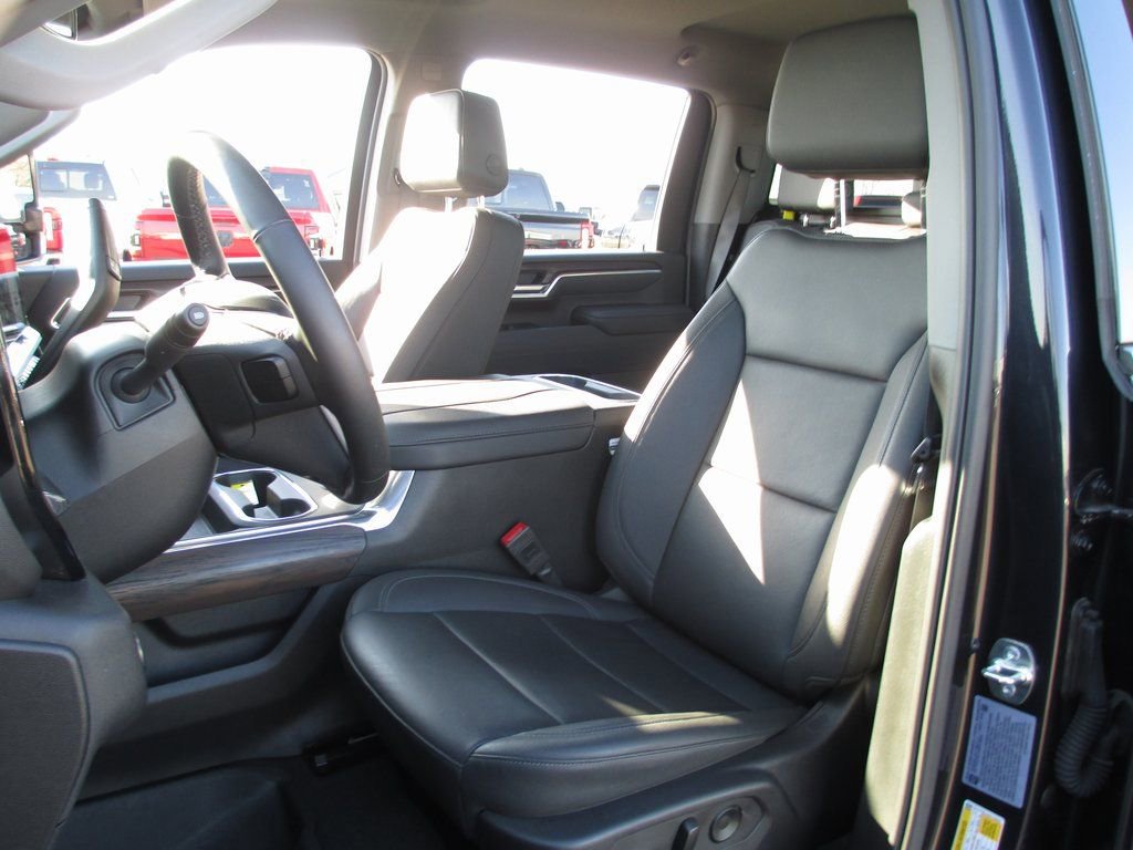 Used 2025 GMC Sierra 2500 SLT w/ SLT Premium Package image 20