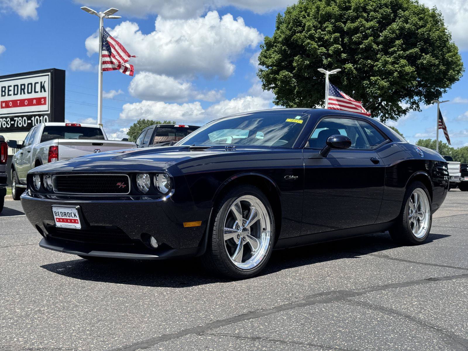 Used 2012 Dodge Challenger R/T RWD image 3