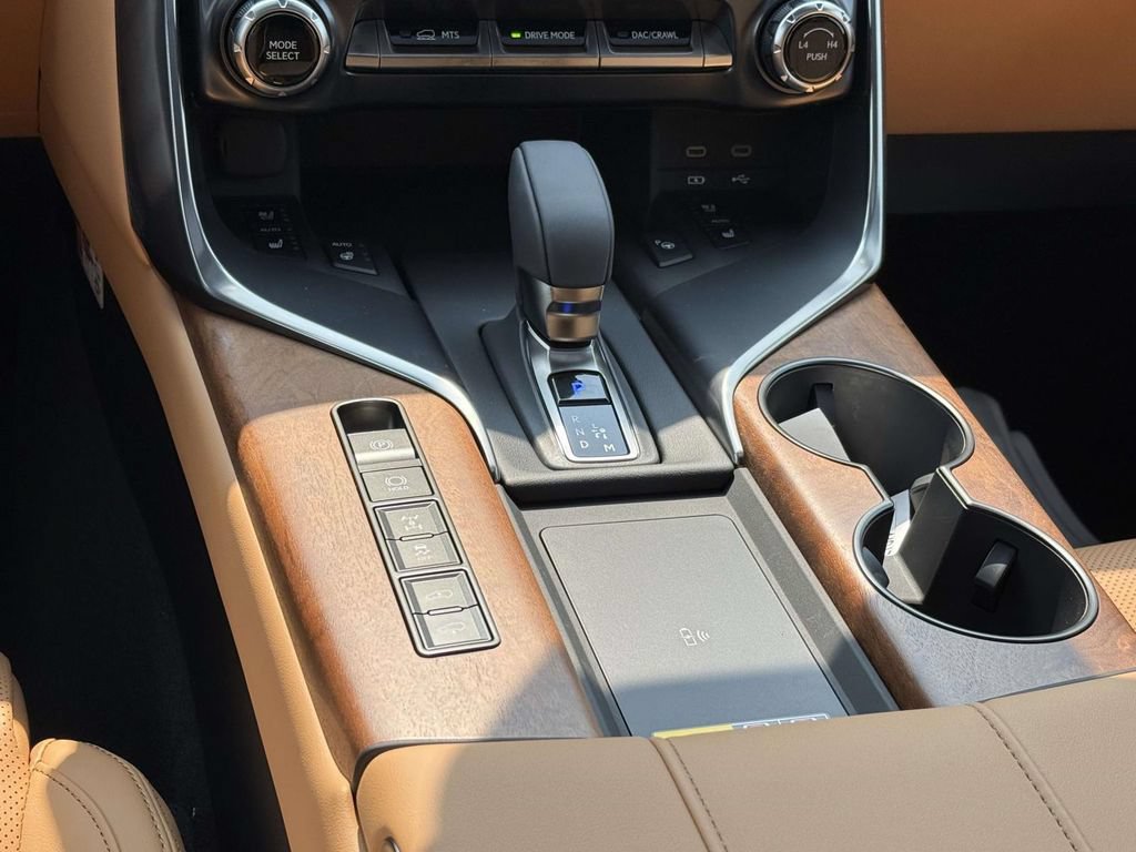 New 2026 Lexus LX 700h Luxury AWD/4WD image 15