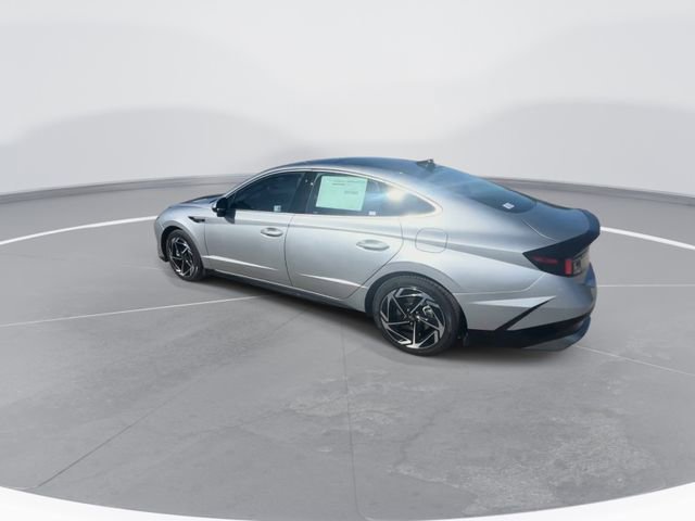 Used 2024 Hyundai Sonata SEL w/ Convenience Package FWD image 6