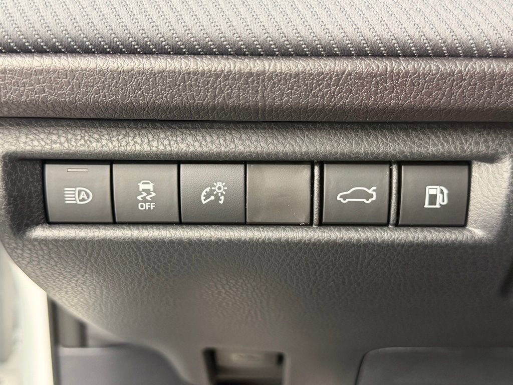 Used 2026 Toyota Camry SE FWD image 29