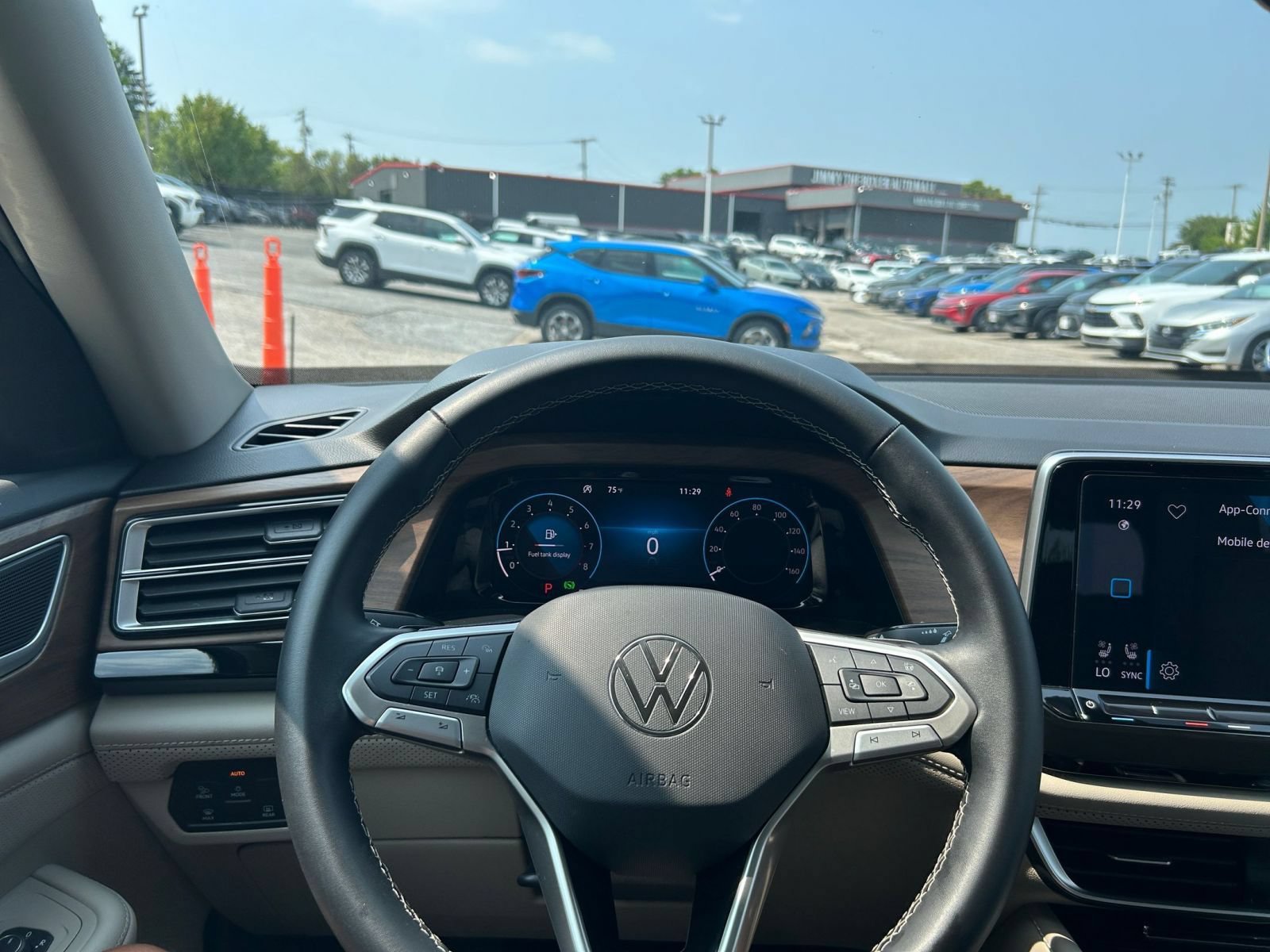 Used 2026 Volkswagen Atlas SE AWD/4WD image 31