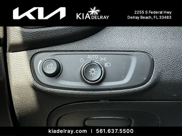 Used 2018 Chevrolet Trax LT w/ Driver Confidence Package FWD image 25