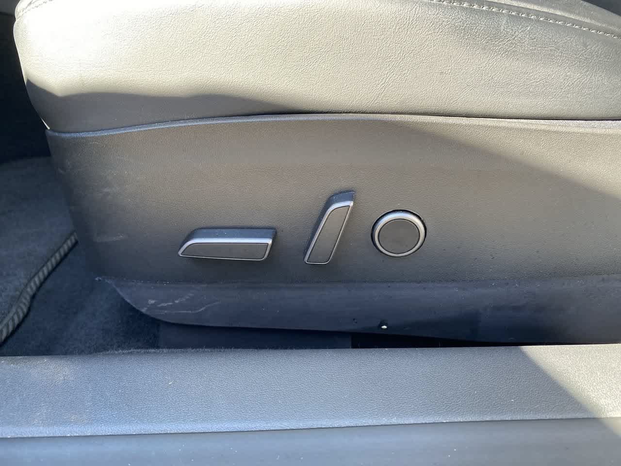 Used 2023 Tesla Model 3 Standard Range RWD image 13
