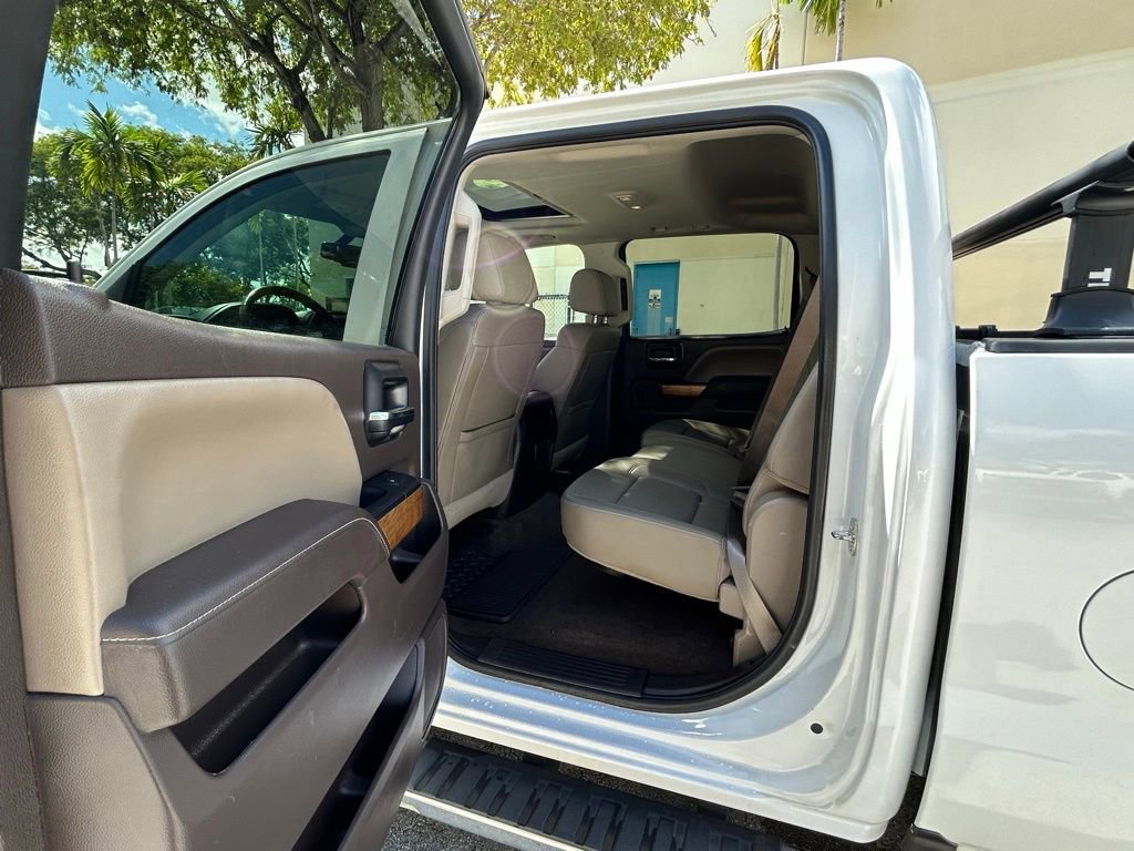 Used 2016 Chevrolet Silverado 1500 LTZ w/ LTZ Plus Package AWD/4WD image 40