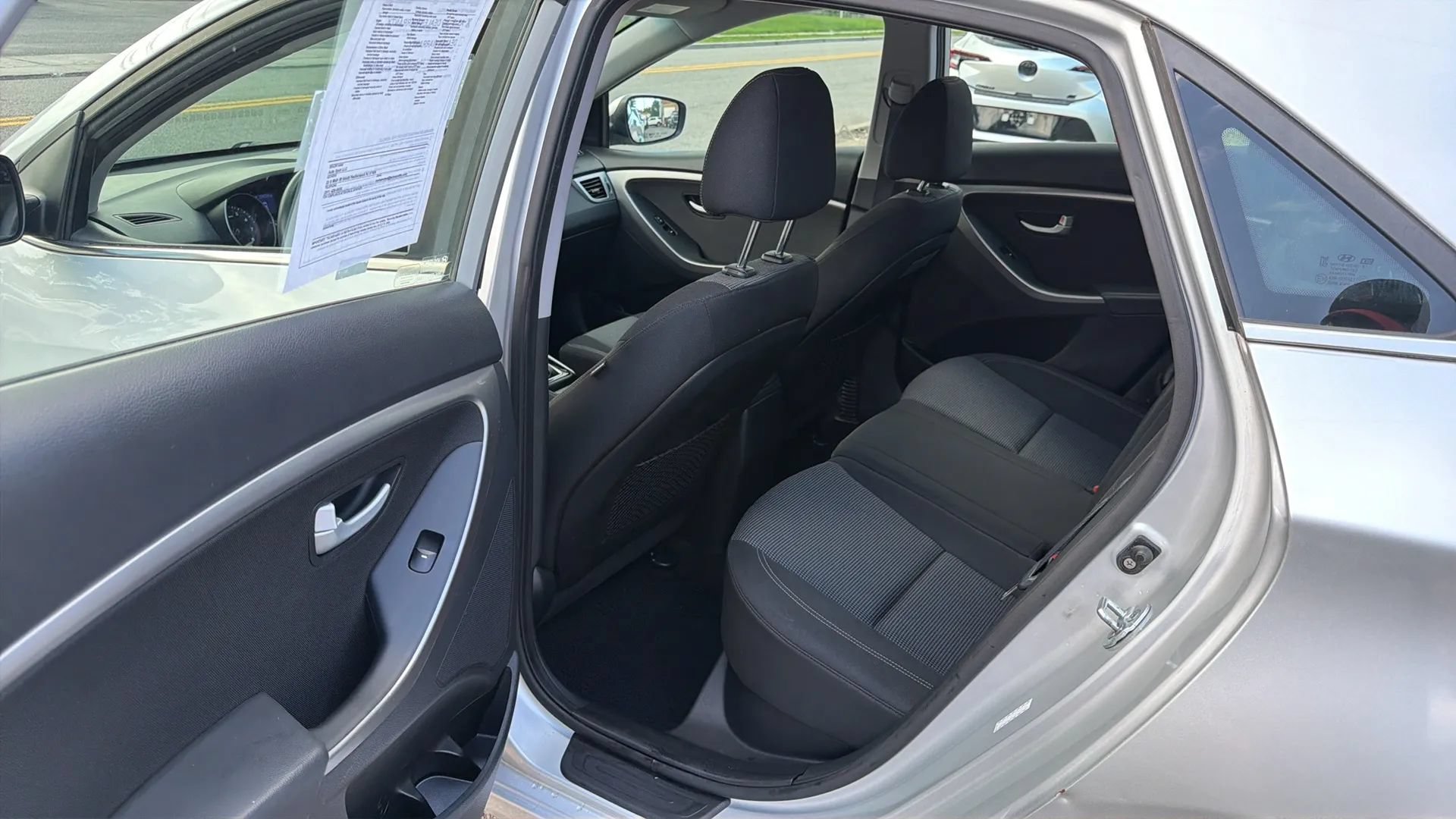 Used 2017 Hyundai Elantra GT FWD image 28