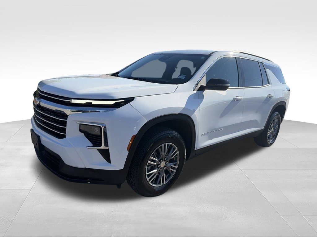 Used 2026 Chevrolet Traverse LT FWD image 3