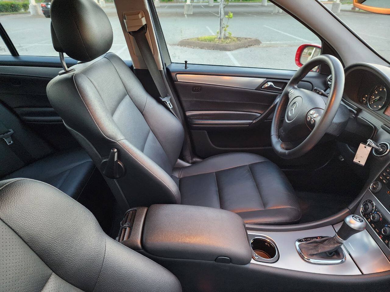 Used 2005 Mercedes-Benz C 230 Sedan image 22