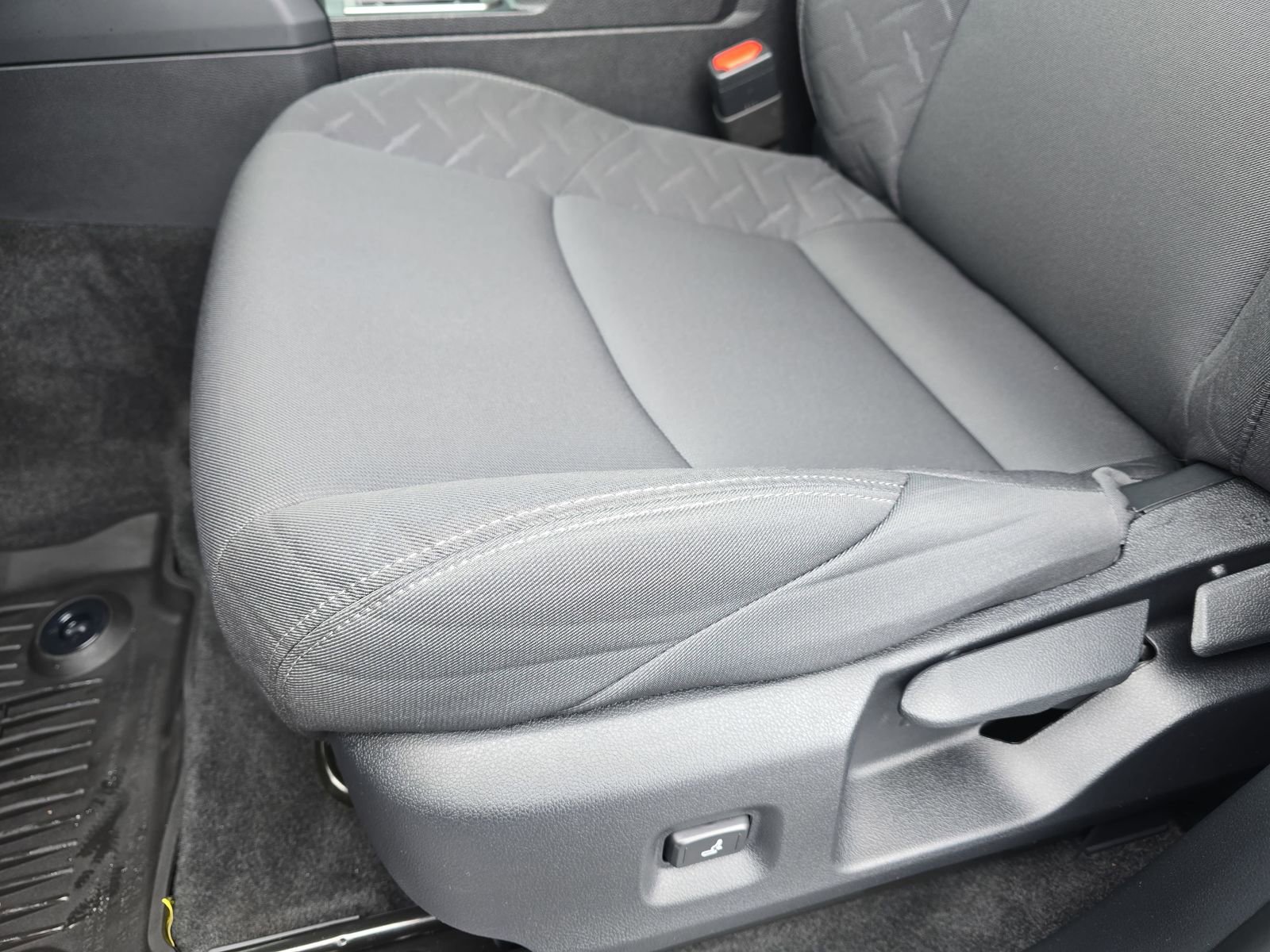 Used 2024 Toyota Tacoma SR5 w/ SR5 Upgrade Package image 26