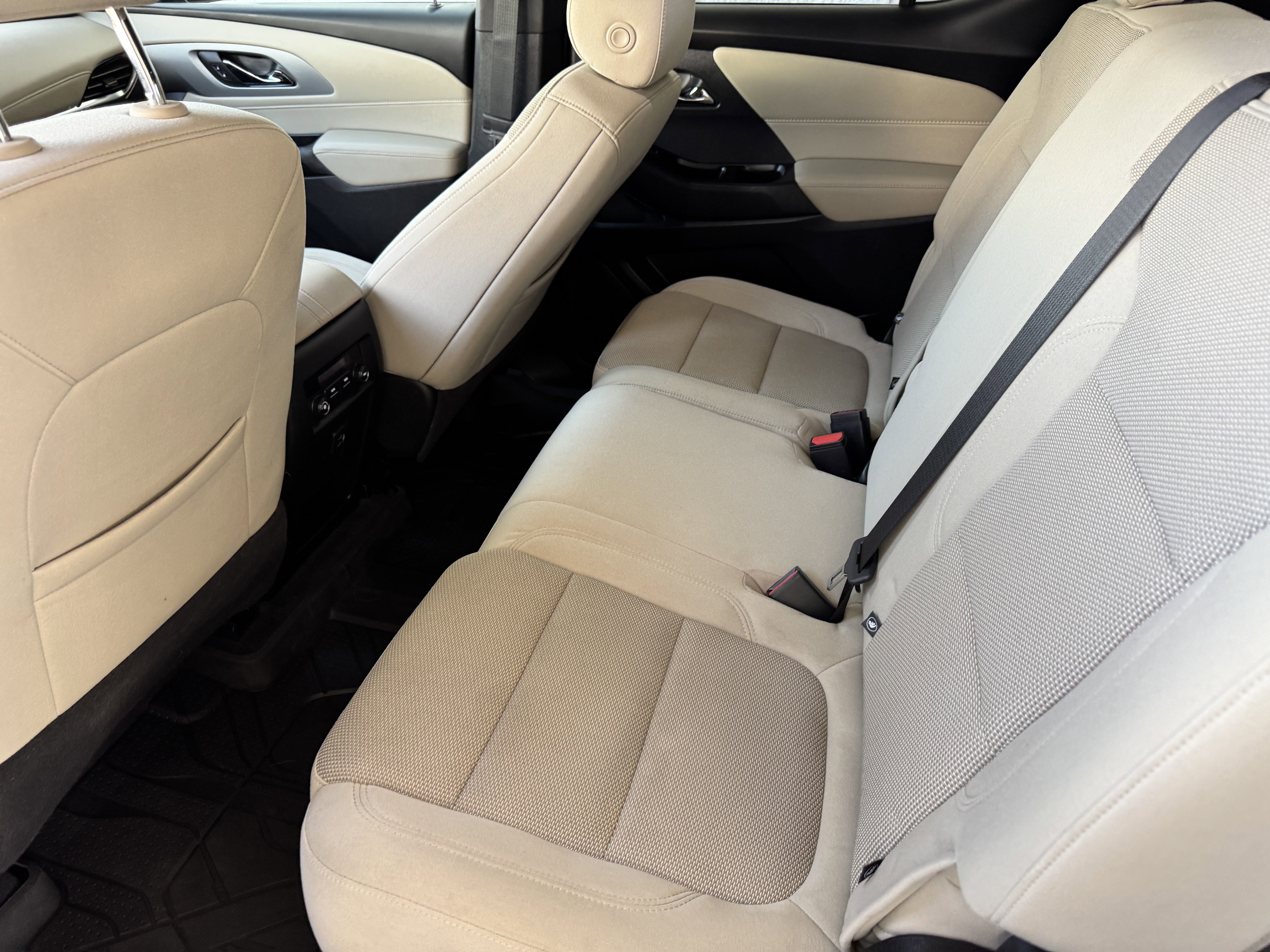 Certified 2022 Chevrolet Traverse LS image 16