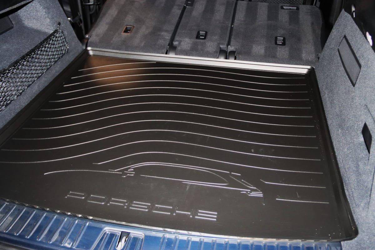Used 2024 Porsche Cayenne image 26