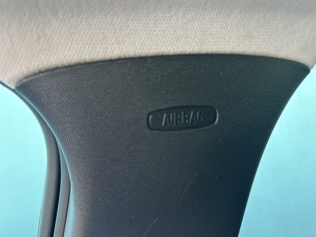 Used 2018 Chevrolet Cruze LT w/ Convenience Package FWD image 30