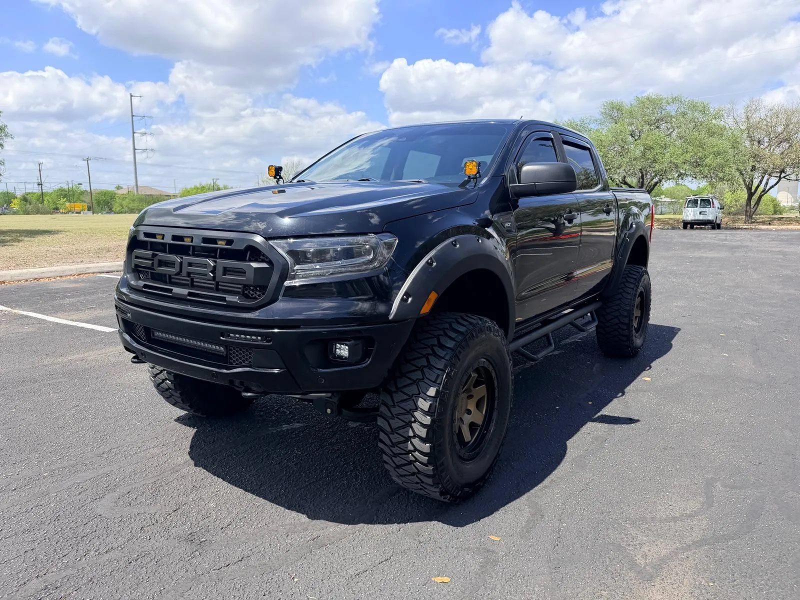 Used 2019 Ford Ranger XLT w/ Equipment Group 302A Luxury AWD/4WD image 3