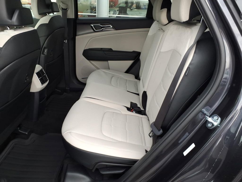 New 2026 Kia Sportage SX image 10