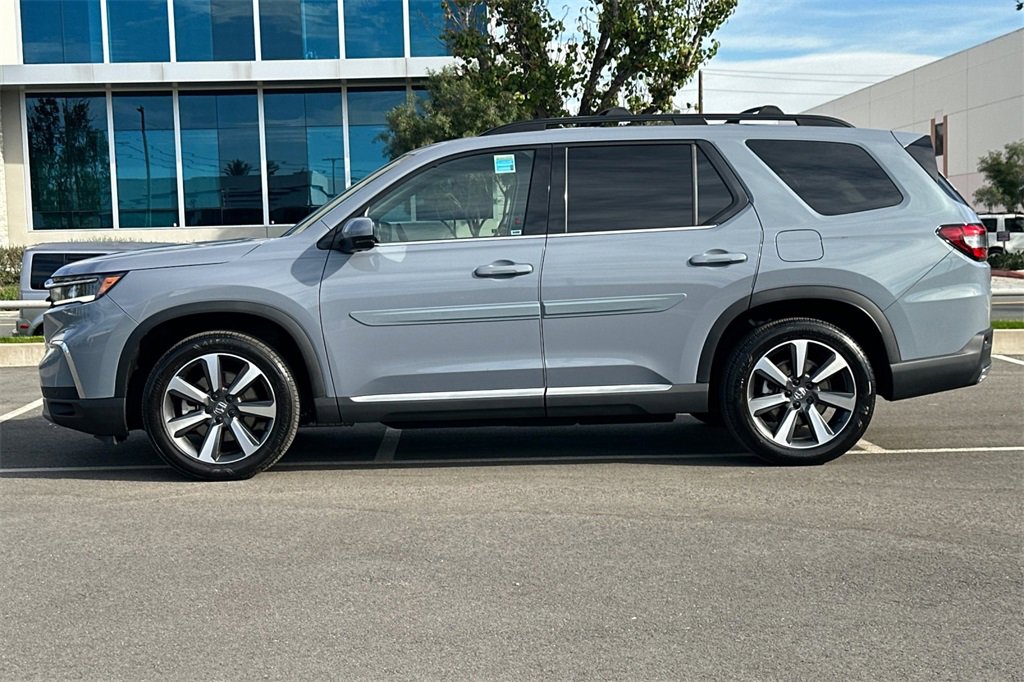 Certified 2025 Honda Pilot Elite image 7