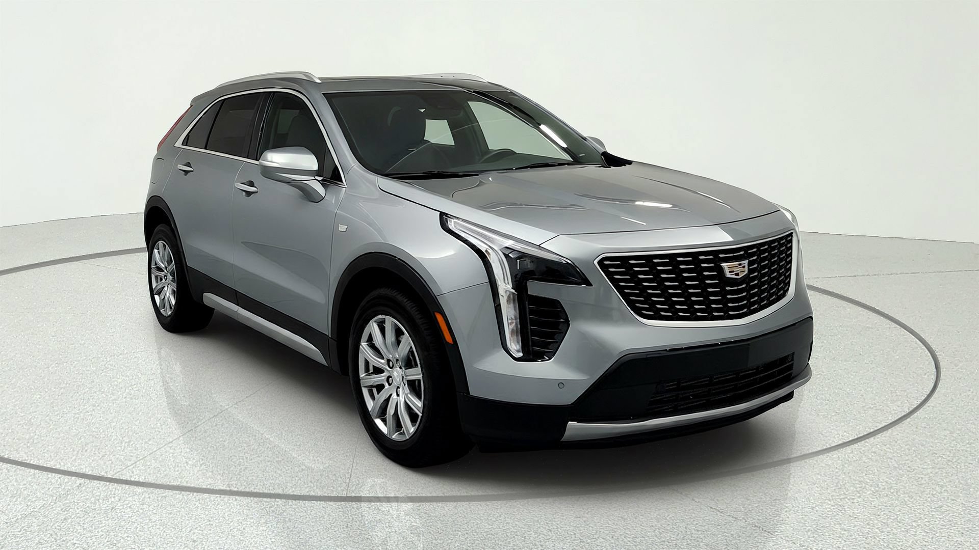 Certified 2023 Cadillac XT4 Premium Luxury w/ Cold Weather Package AWD/4WD image 7