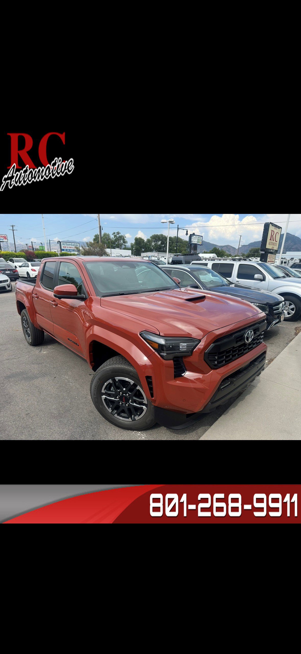 Used 2025 Toyota Tacoma TRD Sport image 1
