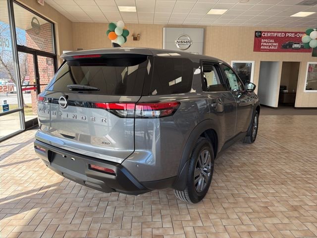 New 2026 Nissan Pathfinder S image 3