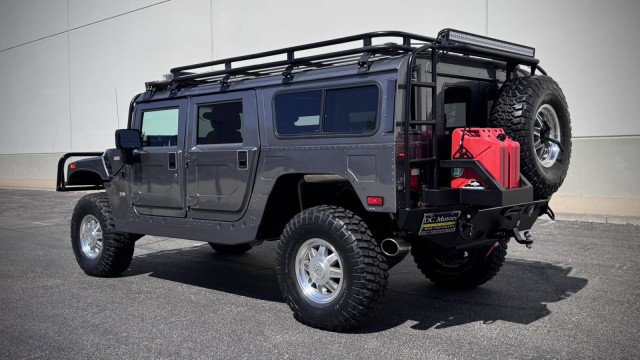 Used 2003 HUMMER H1 4-Door Wagon AWD/4WD image 3