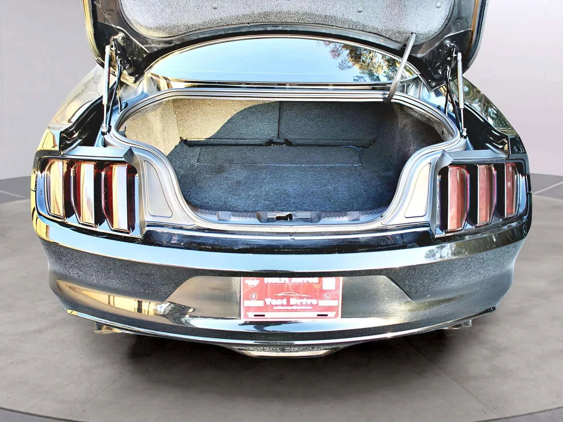 Used 2016 Ford Mustang Coupe image 24