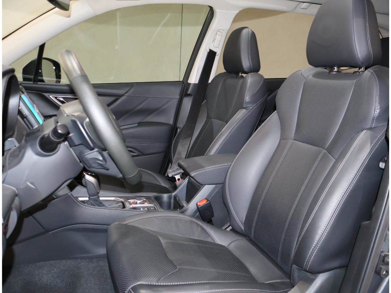 Used 2024 Subaru Forester Touring w/ POP Package 3 AWD/4WD image 13