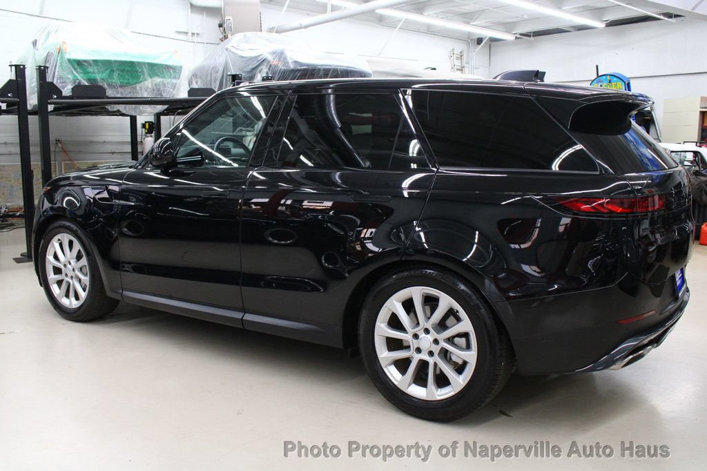 Used 2025 Land Rover Range Rover Sport SE AWD/4WD image 62