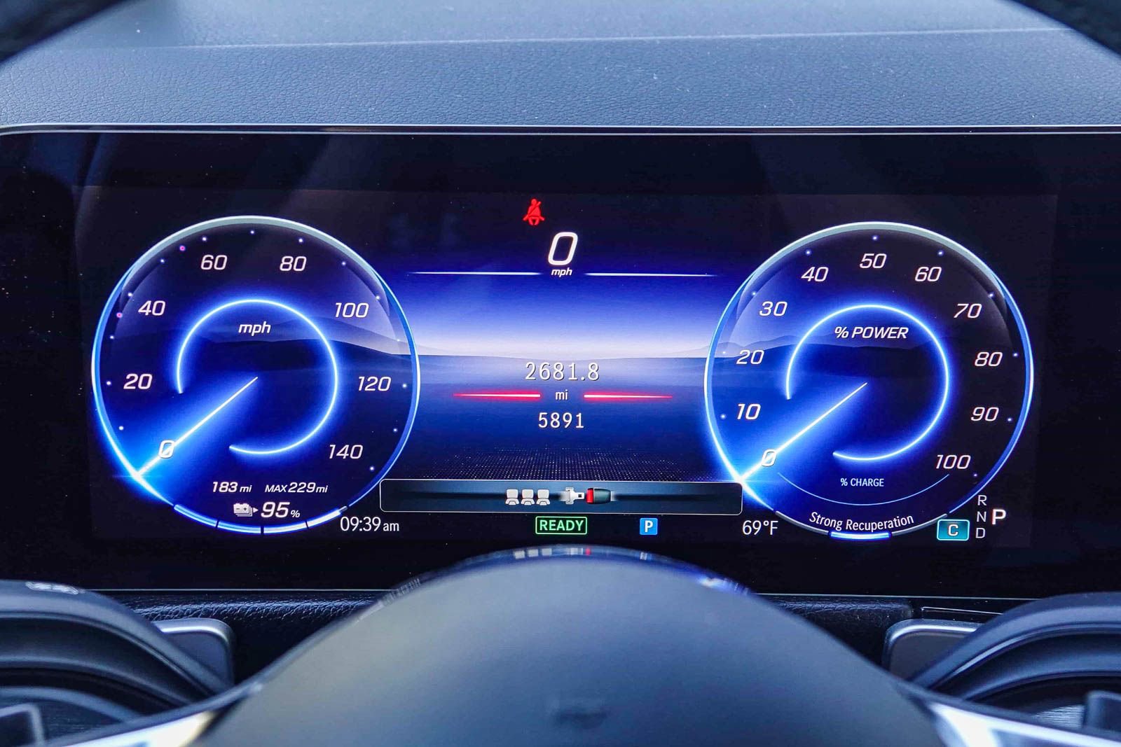 Used 2024 Mercedes-Benz EQB 350 4MATIC SUV image 24