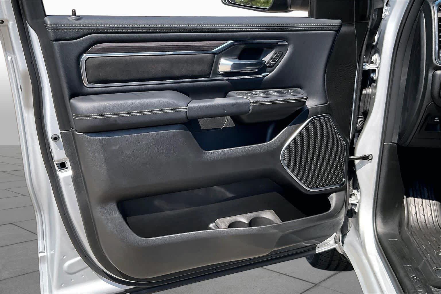 New 2027 RAM 1500 Laramie AWD/4WD image 10
