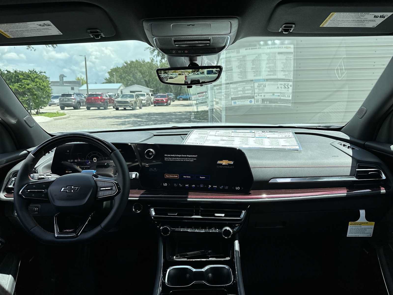New 2026 Chevrolet Traverse RS w/ LPO, Floor Liner Package FWD image 14