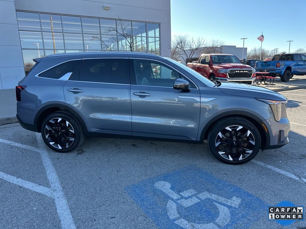 Used 2025 Kia Sorento SX FWD image 36