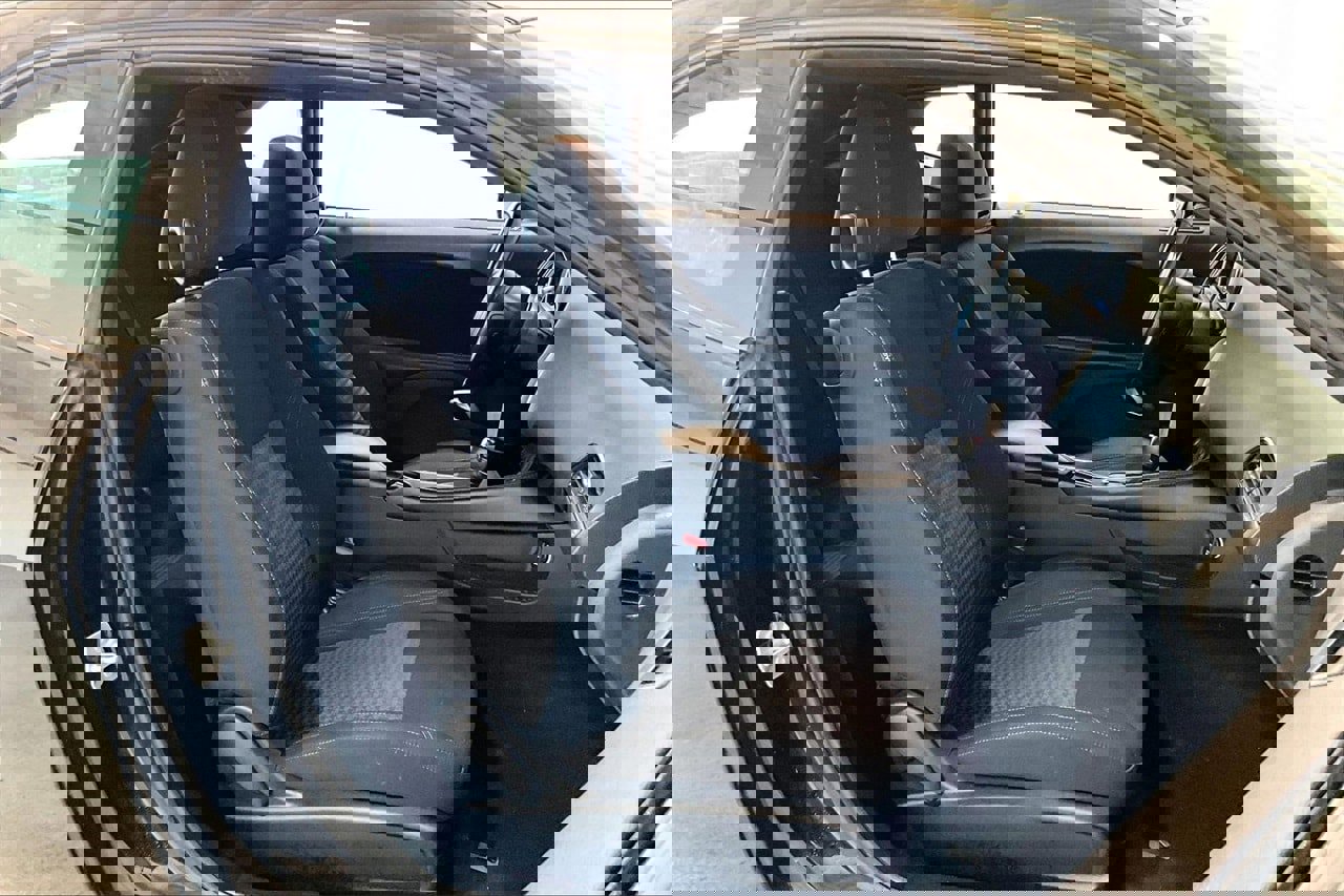 Used 2023 Dodge Challenger SXT image 16