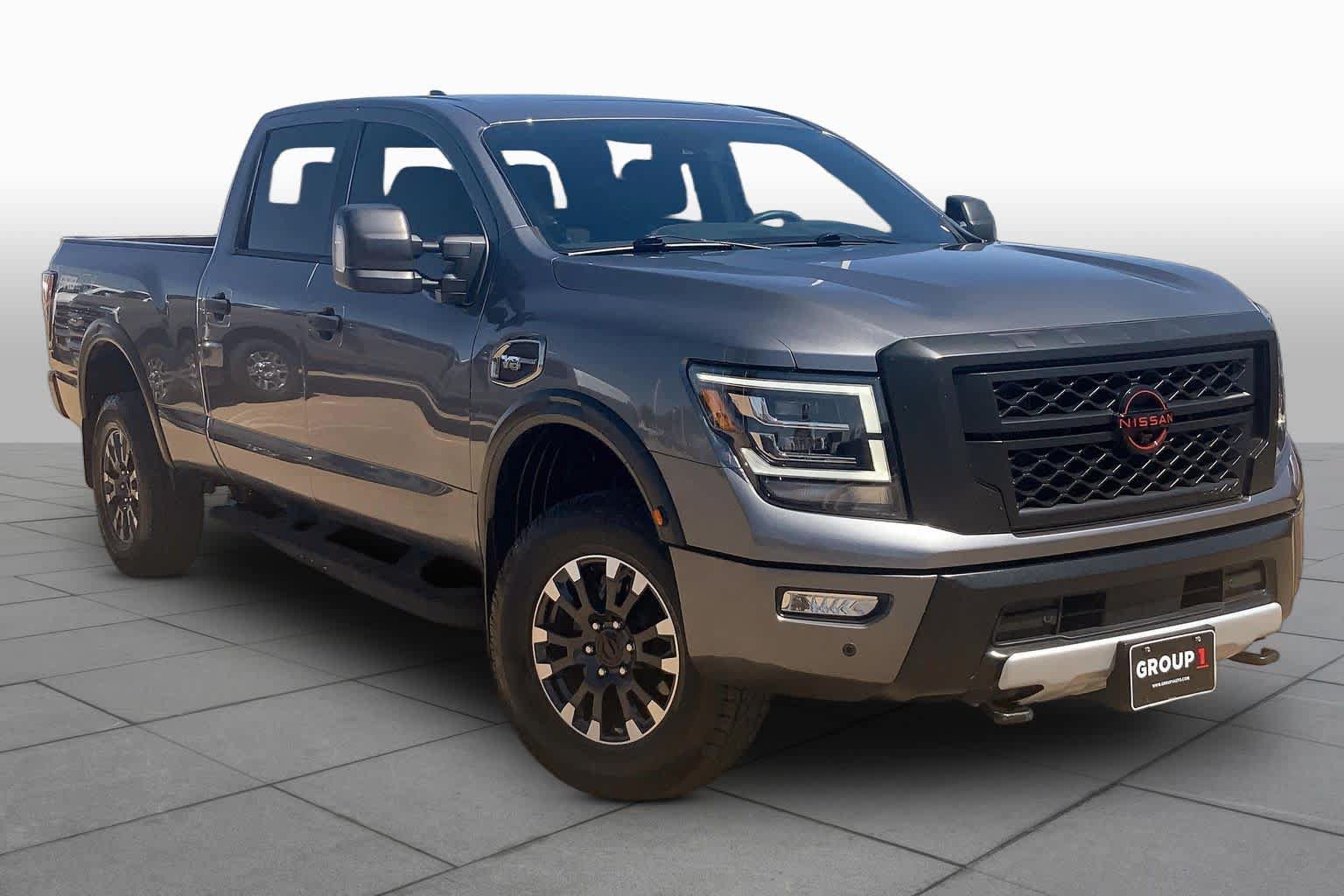 Used 2024 Nissan Titan PRO-4X w/ Pro-4x Convenience Package AWD/4WD image 3