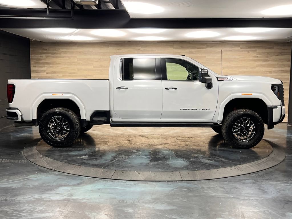 Used 2024 GMC Sierra 3500 Denali w/ Denali Reserve Package AWD/4WD image 29