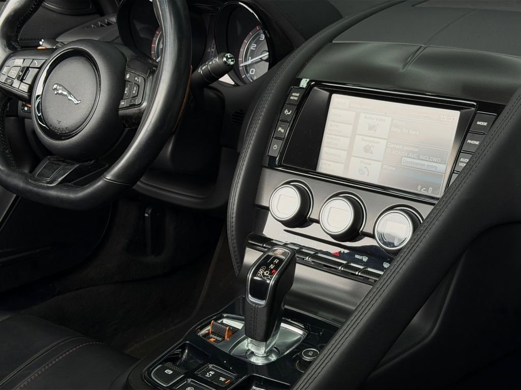 Used 2015 Jaguar F-TYPE S image 11