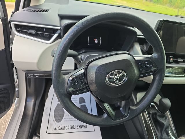 Used 2026 Toyota Corolla LE FWD image 17