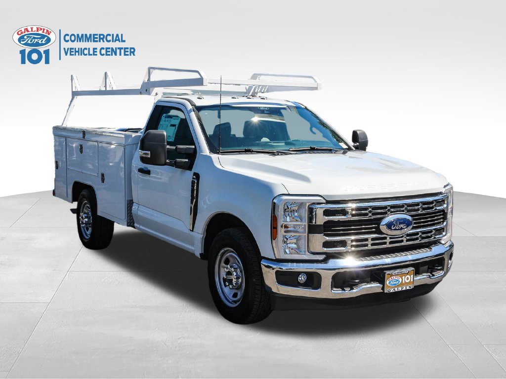 New 2025 Ford F350 XL w/ XL Chrome Package RWD image 3