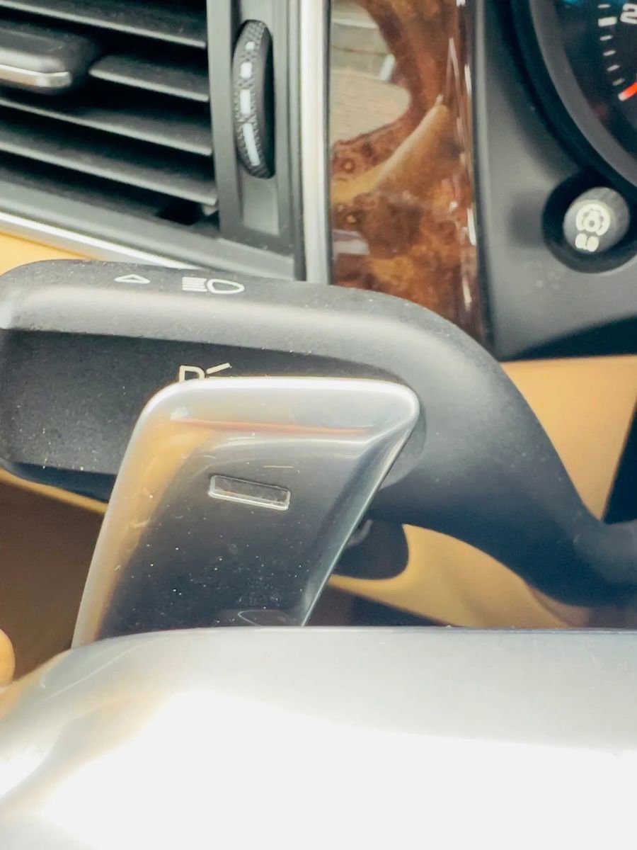 Used 2016 Porsche Macan S image 39