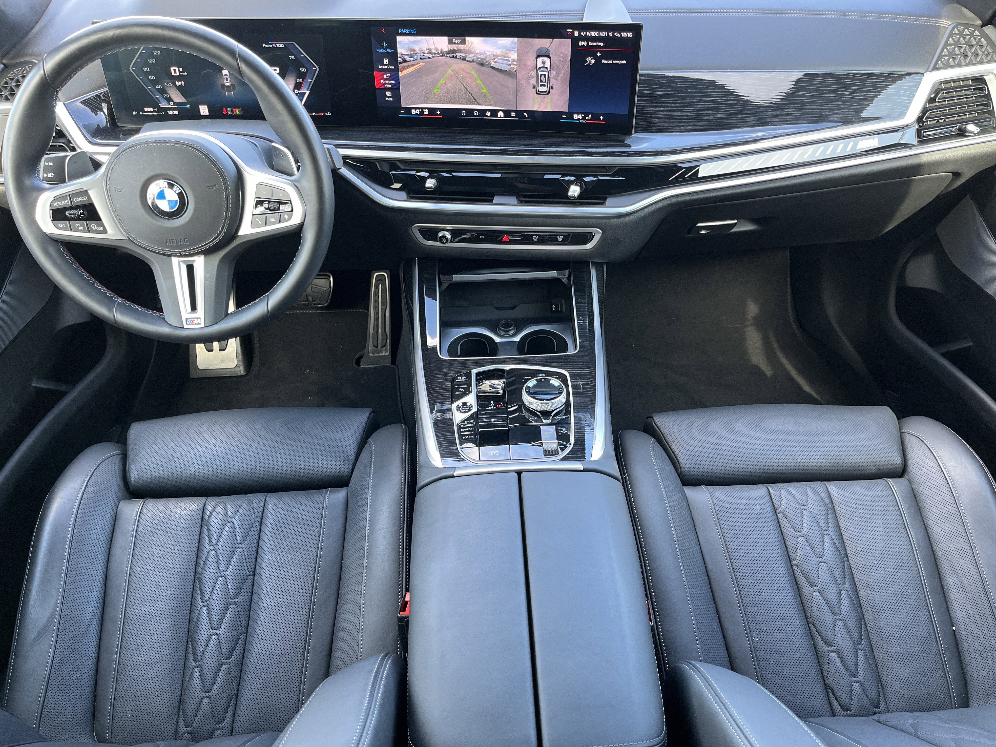 Certified 2024 BMW X7 M60i w/ Executive Package image 3