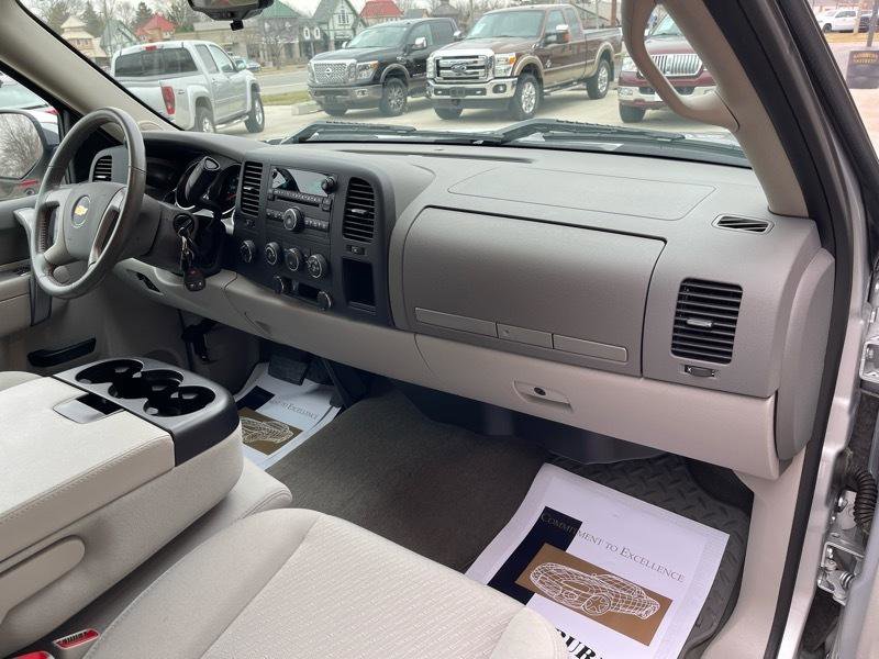 Used 2012 Chevrolet Silverado 1500 LT w/ Chrome Essentials Package image 36